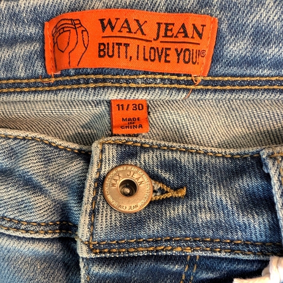 NWT junior stretch jeans - Picture 4 of 9